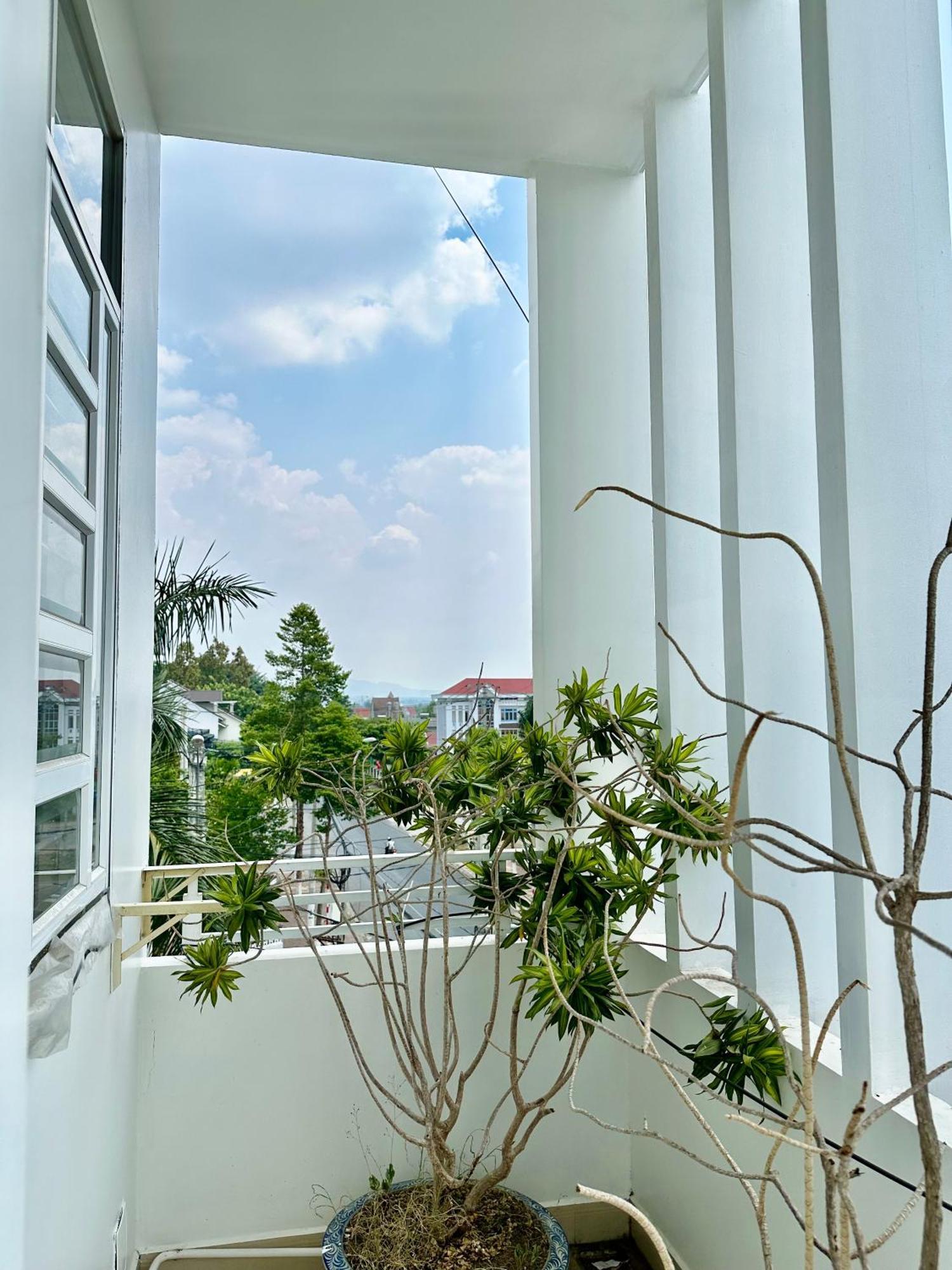 Chang Coffee & Homestay Kon Tum Esterno foto